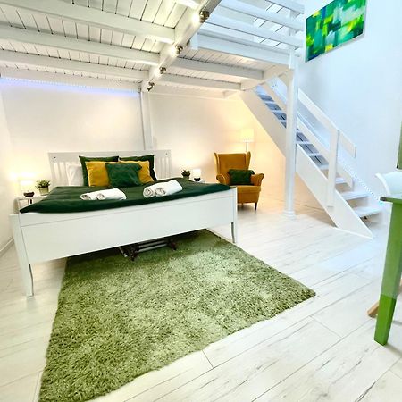 Teresian Apartment Near The Andrassy Street Free Air Conditioner Free Coffee Budapest Exterior foto