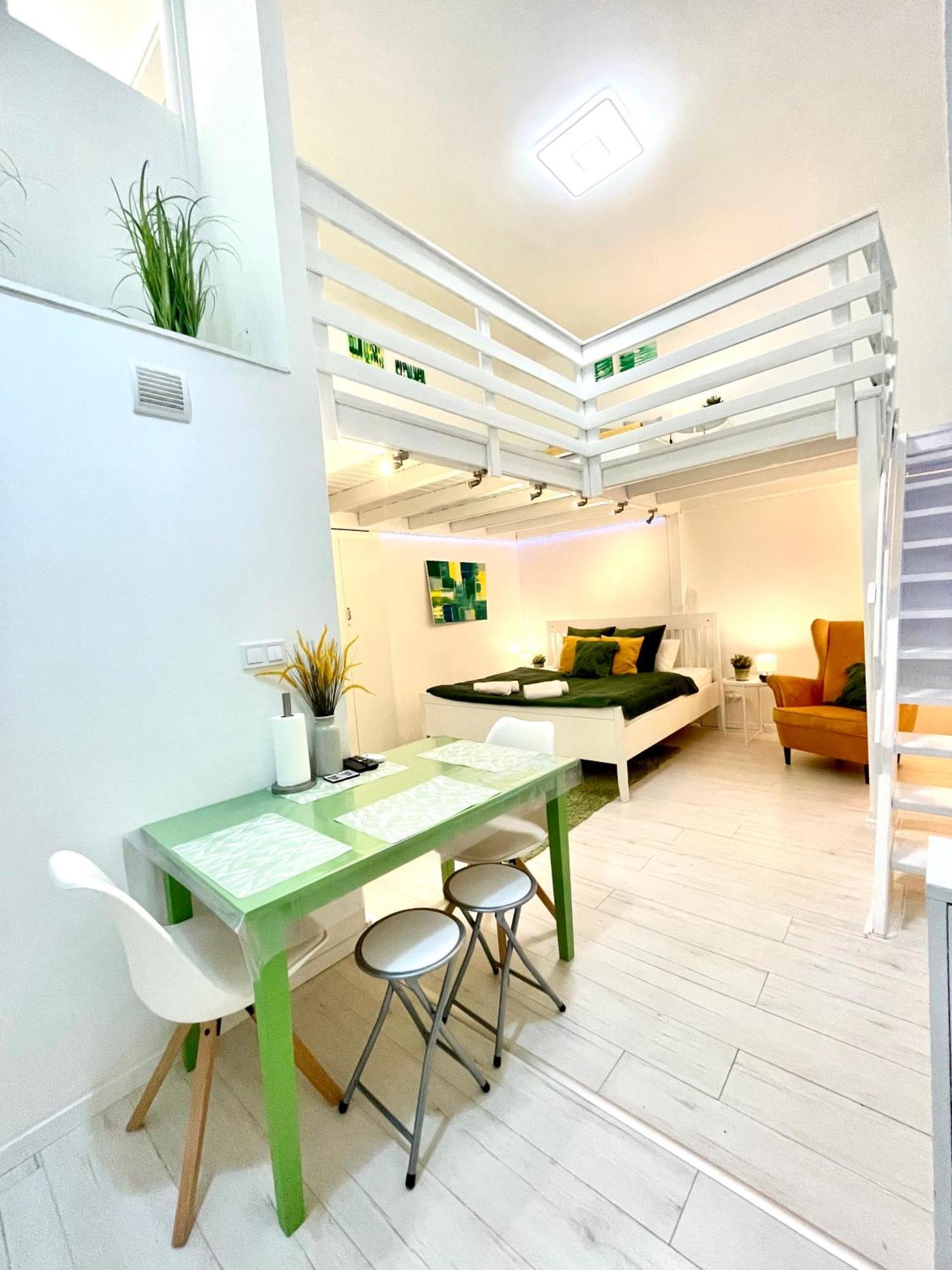 Teresian Apartment Near The Andrassy Street Free Air Conditioner Free Coffee Budapest Exterior foto